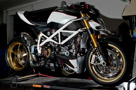 Ducati StreetFighter